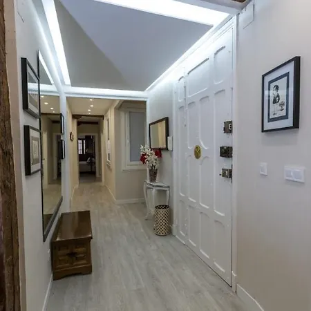 アパート Espacioso A Estrenar!! Casco Viejo